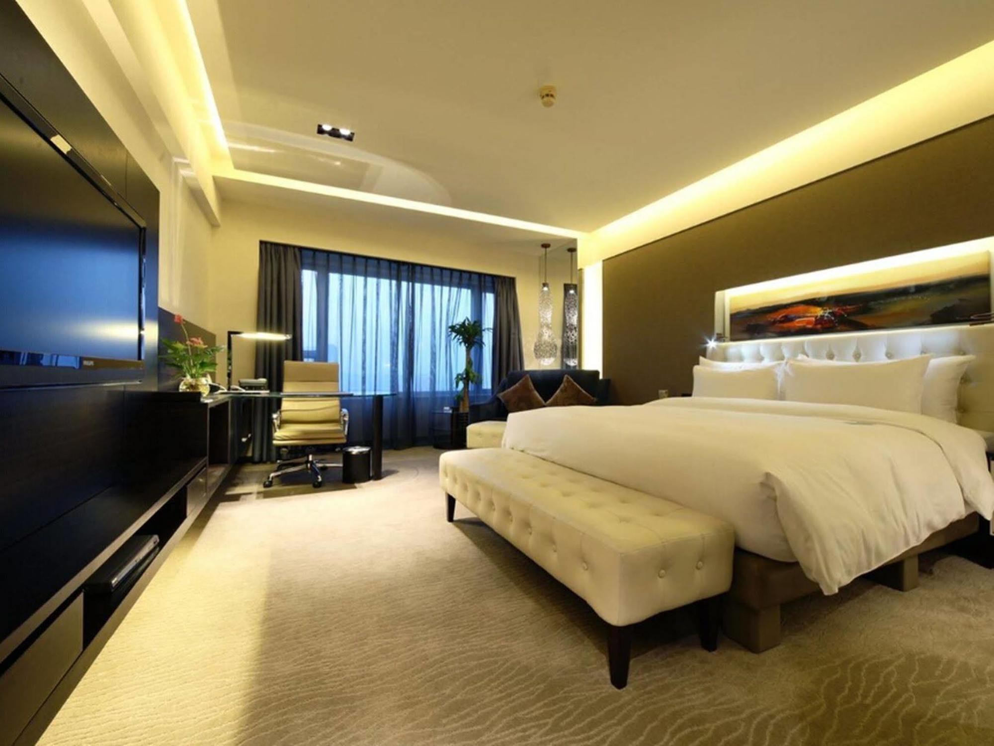 Furama Hotel Далянь Экстерьер фото